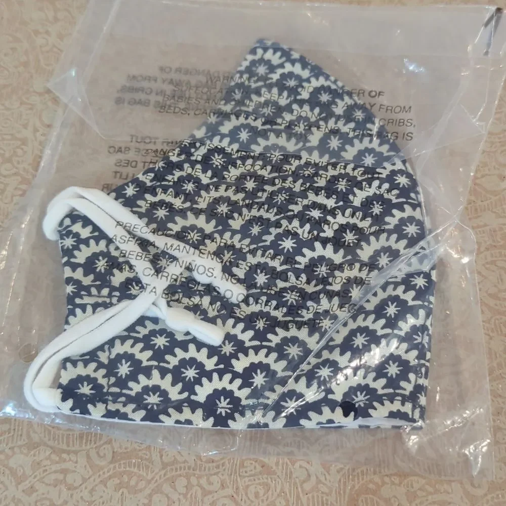 3 New Vera Bradley Floral Fitted Face Masks